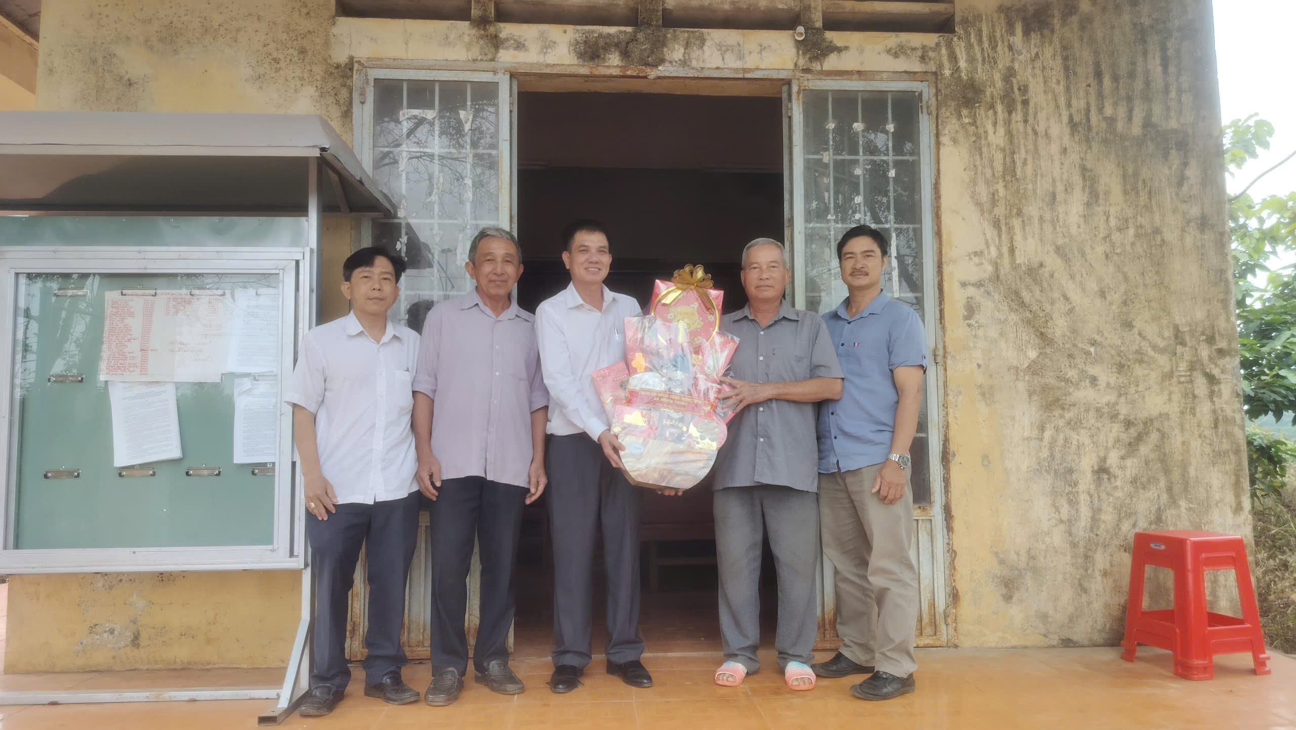 Phong Vĩnh th Bình Tiến