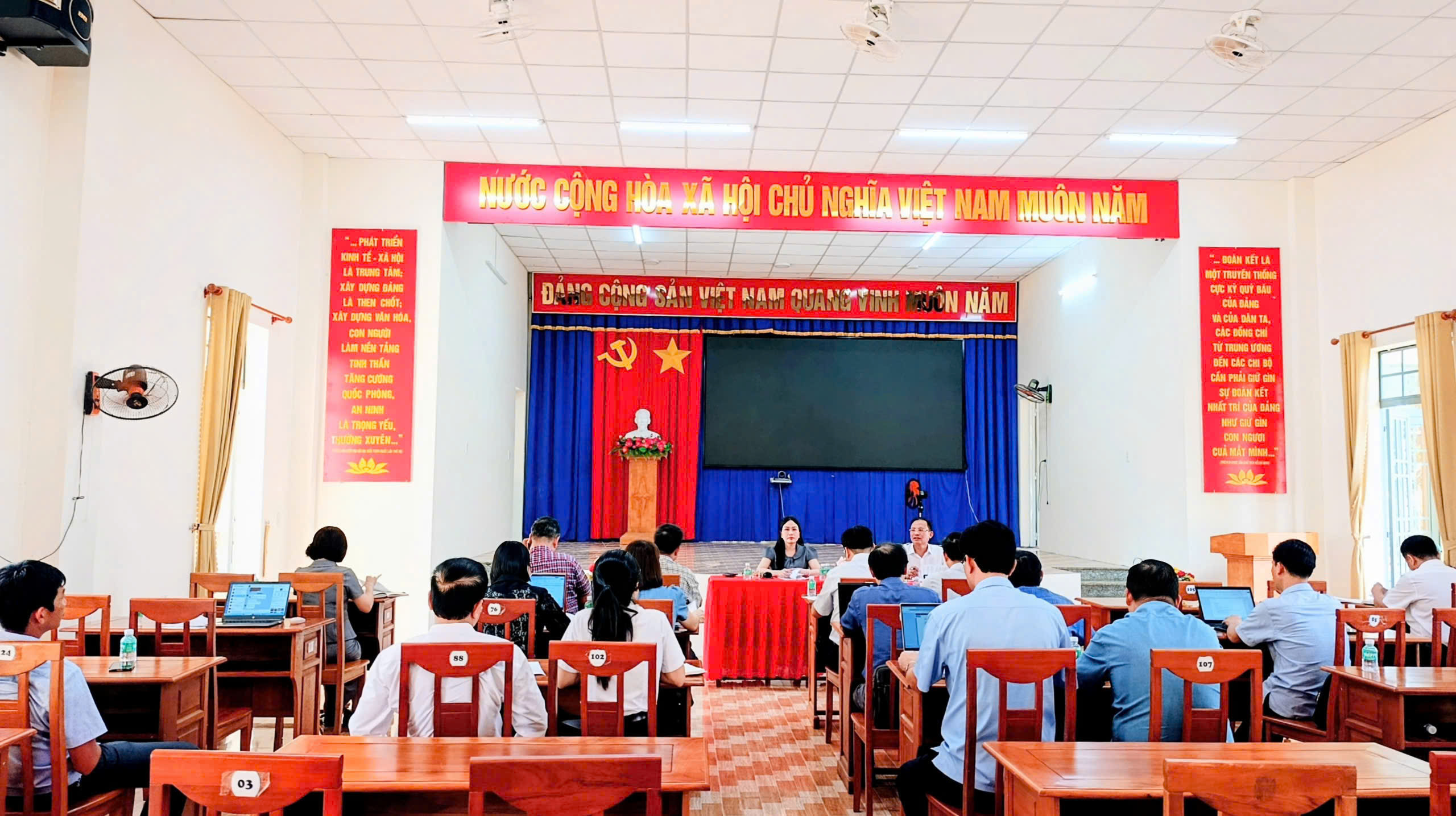 z7564080937410 27923ab6ba70243065a59cc9dd6b1ced